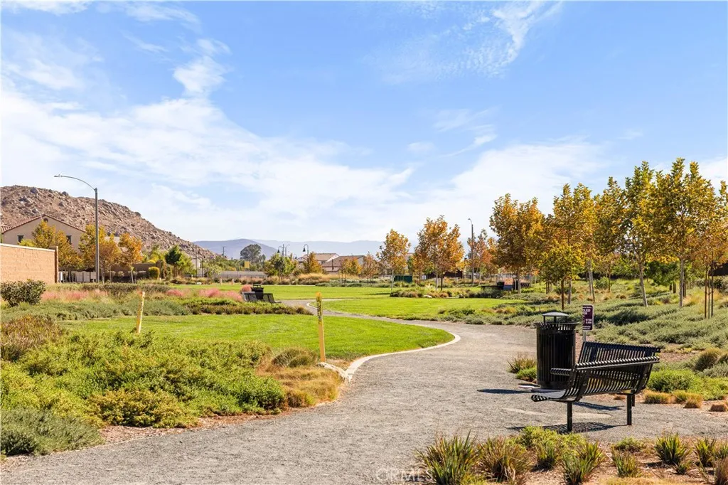 29502 Twinberry, Menifee, California 92584 home-pic-47